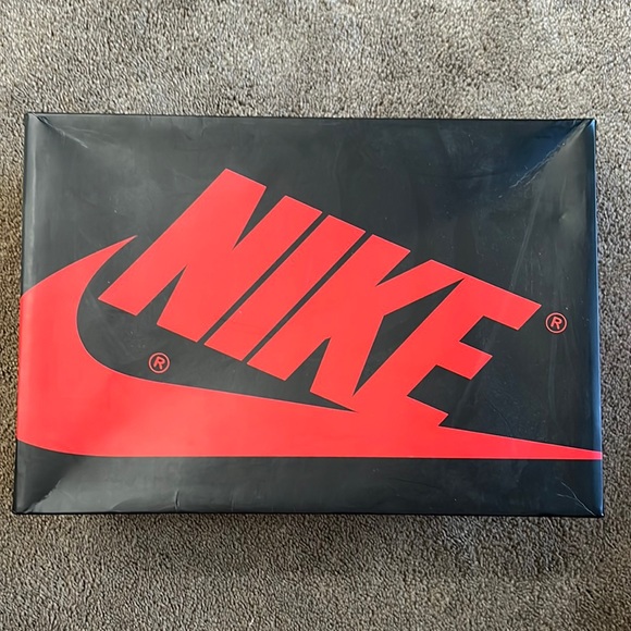 Nike Air Jordan 1 Retro Hyper Royal Custom - Picture 8 of 15